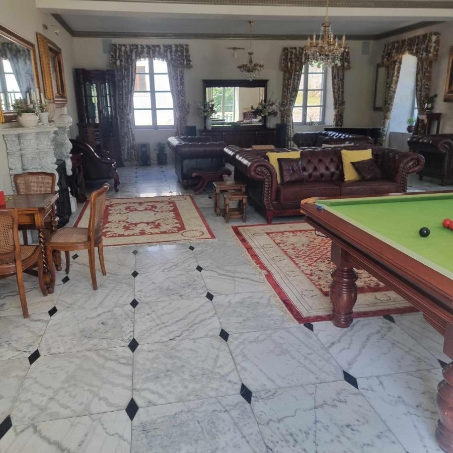 Chateau Roquehort Avec Ev Recharge Point 22Kw Monein Eksteriør bilde