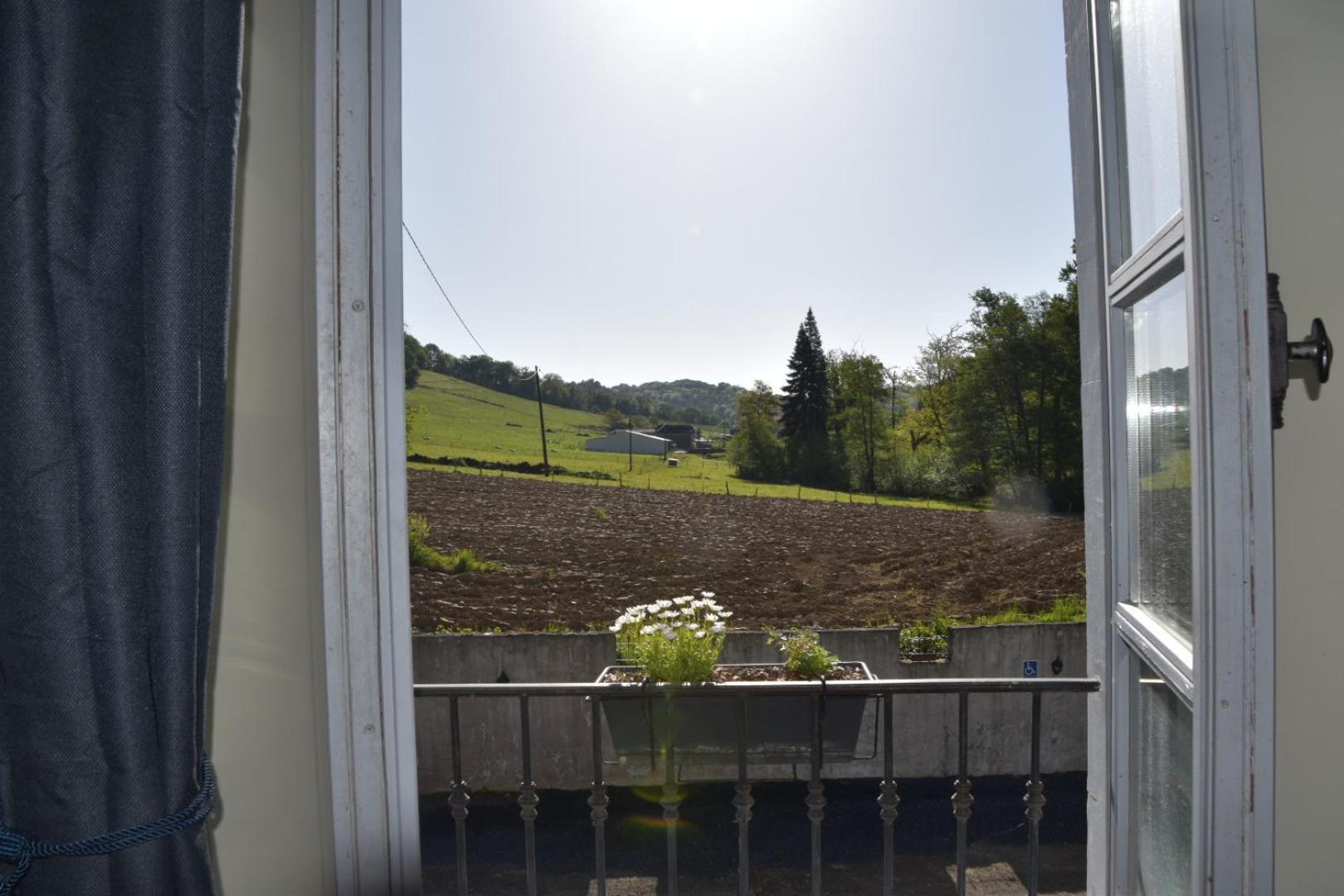 Chateau Roquehort Avec Ev Recharge Point 22Kw Monein Eksteriør bilde