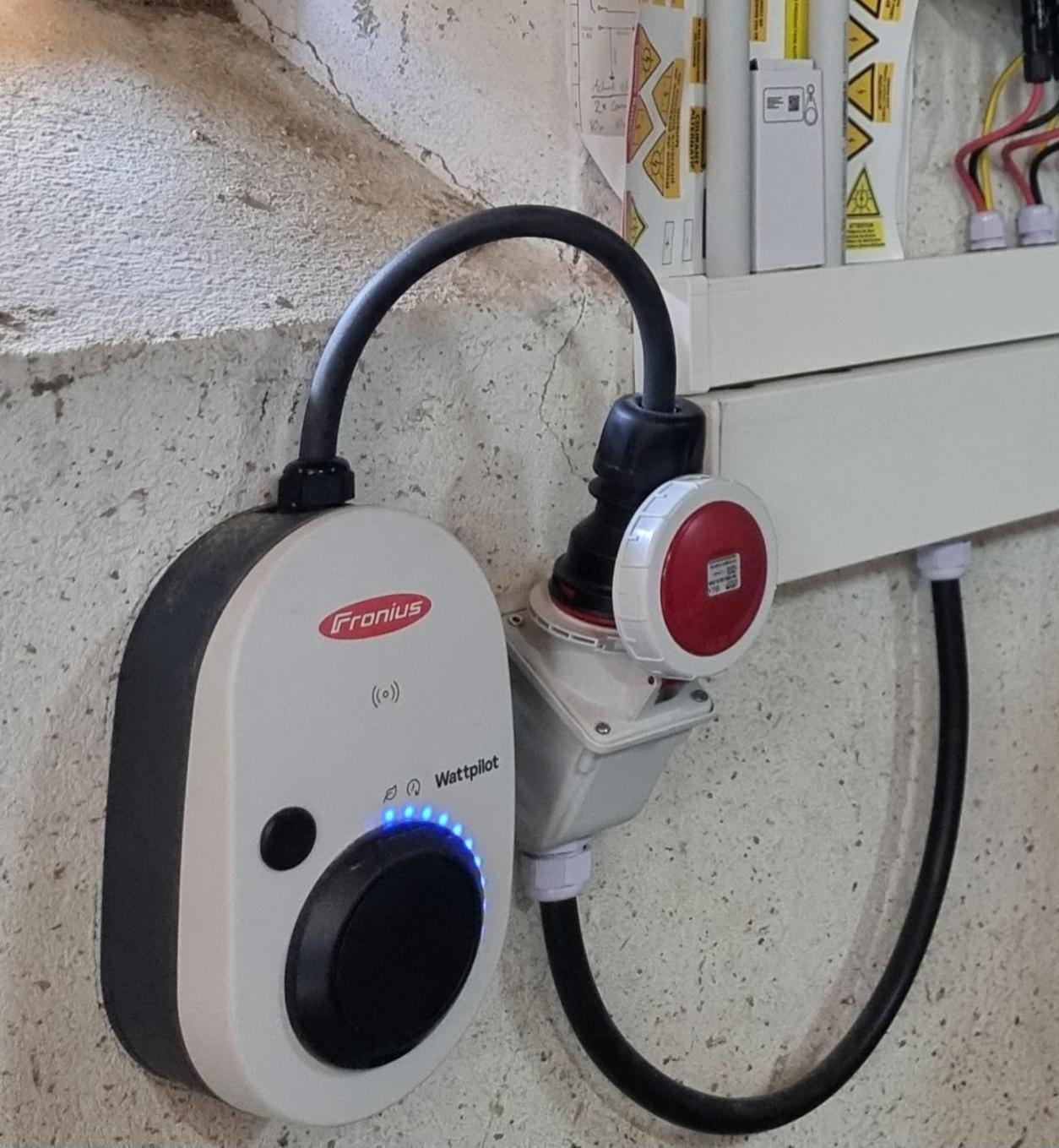 Chateau Roquehort Avec Ev Recharge Point 22Kw Monein Eksteriør bilde
